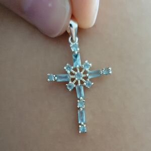 Elegant Silver Cross Pendant